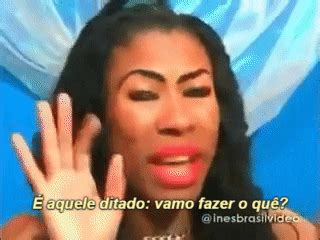 Inês Brasil GIF